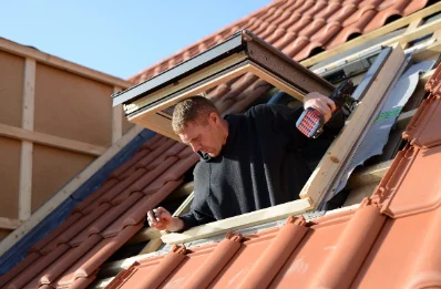 Pose de fenêtres de toit Velux à Richeling